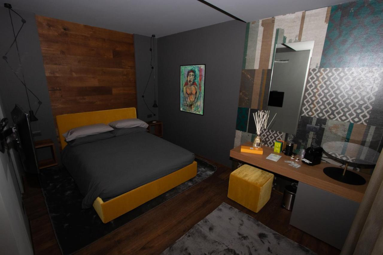 Fiorini Rooms ペスカッセーロリ エクステリア 写真
